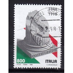 1998 Italia Repubblica - Unif. 2361 - Le istituzioni 5a emissione 800 £ - ustato